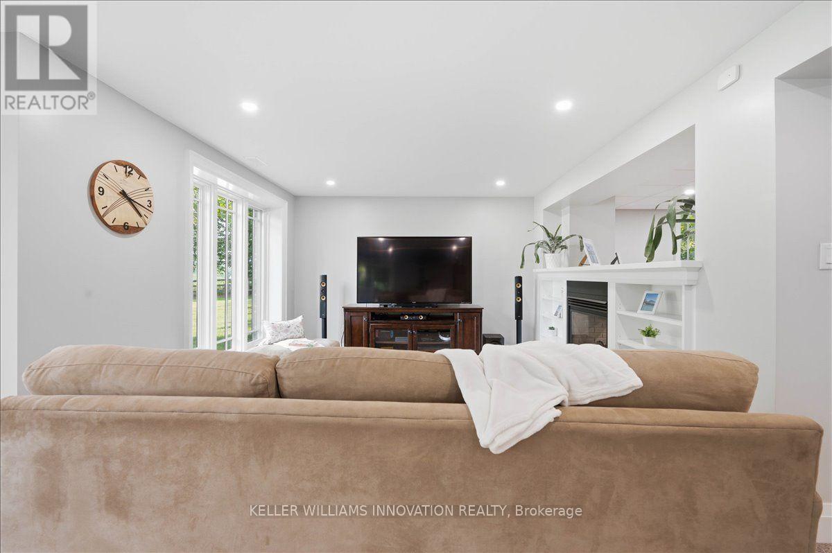 1635 SANDHILLS ROAD - 30