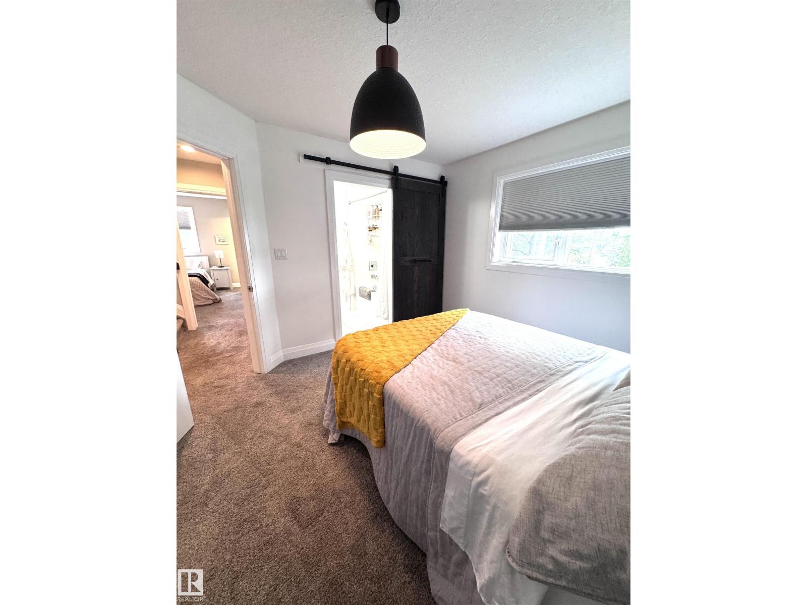 7004 97 ST NW - 17