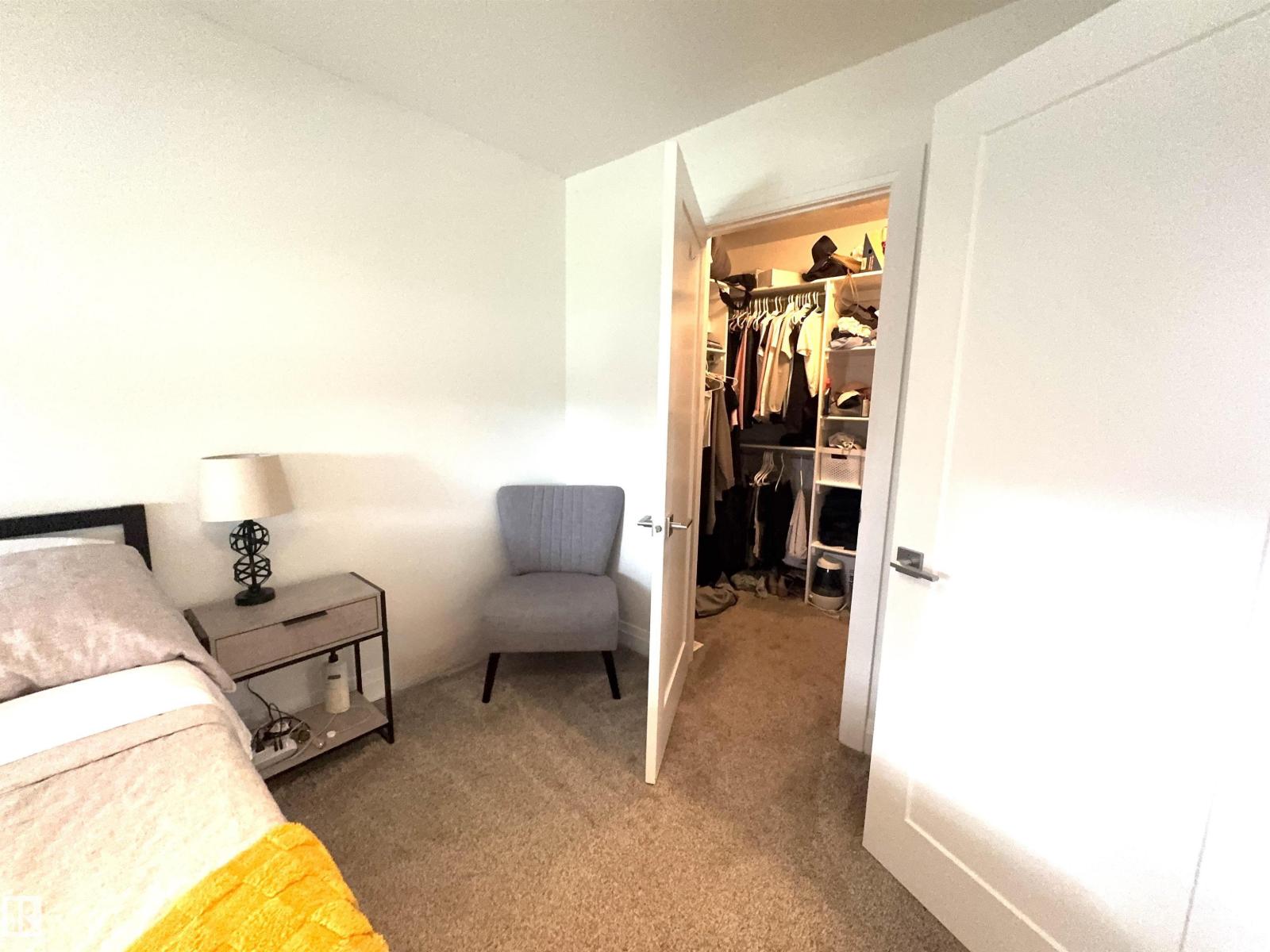 7004 97 ST NW - 19