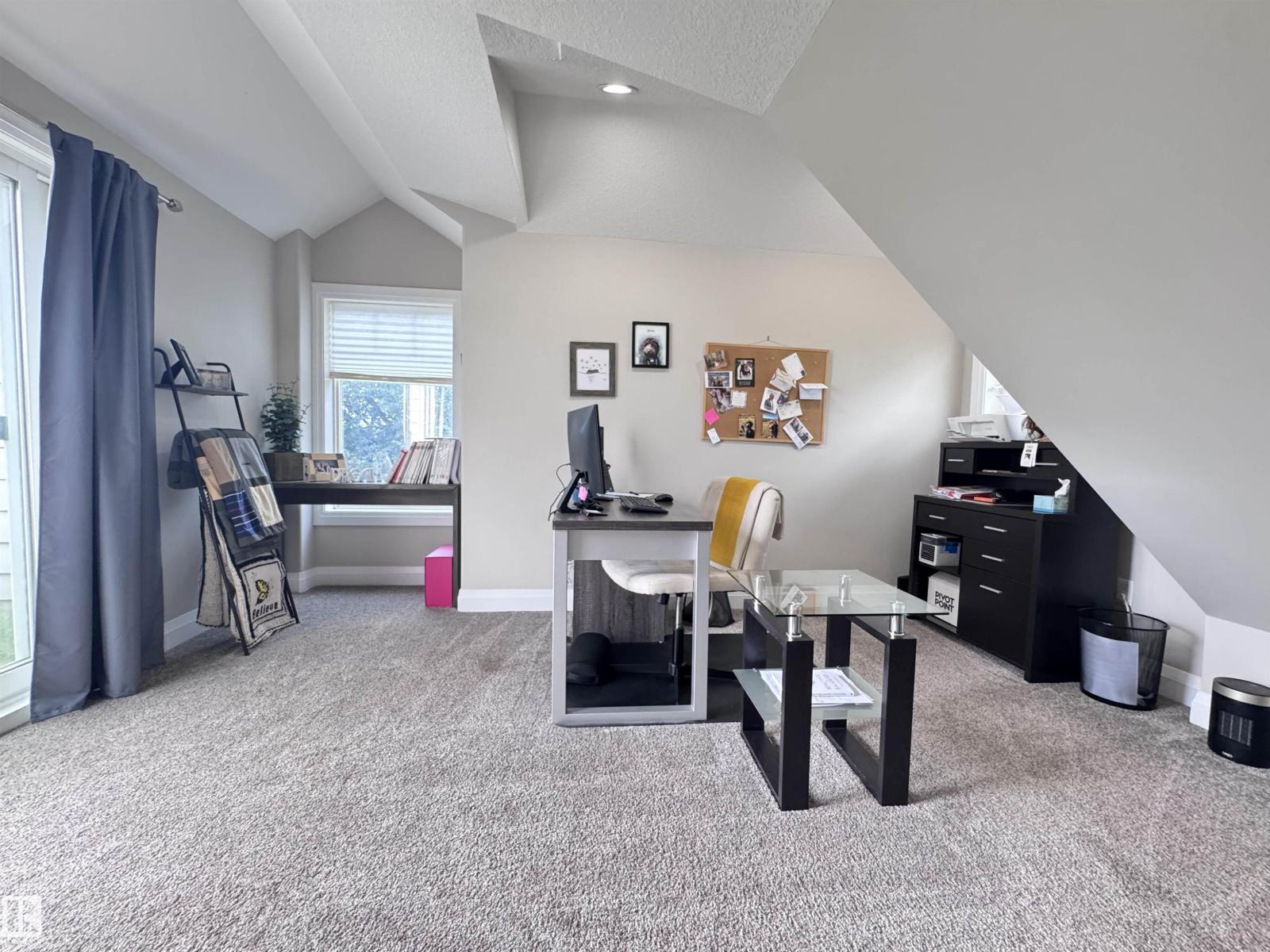 7004 97 ST NW - 34