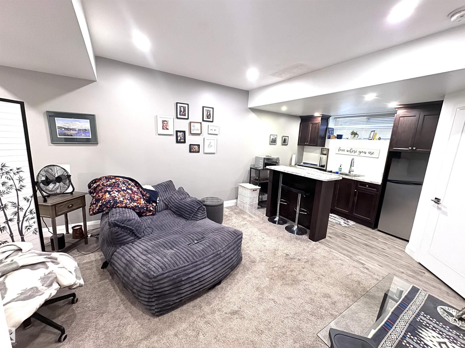 7004 97 ST NW - 42