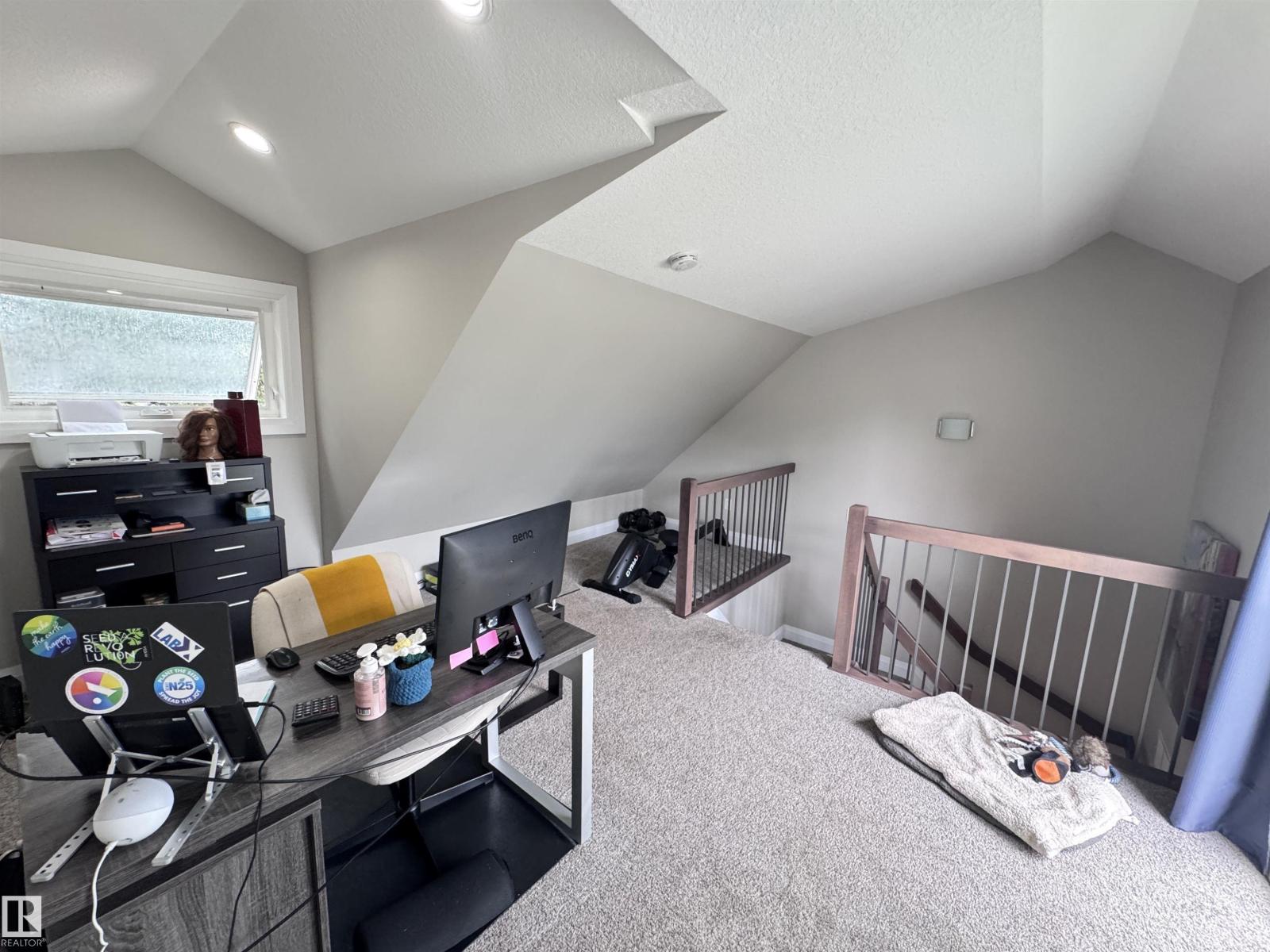 7004 97 ST NW - 31