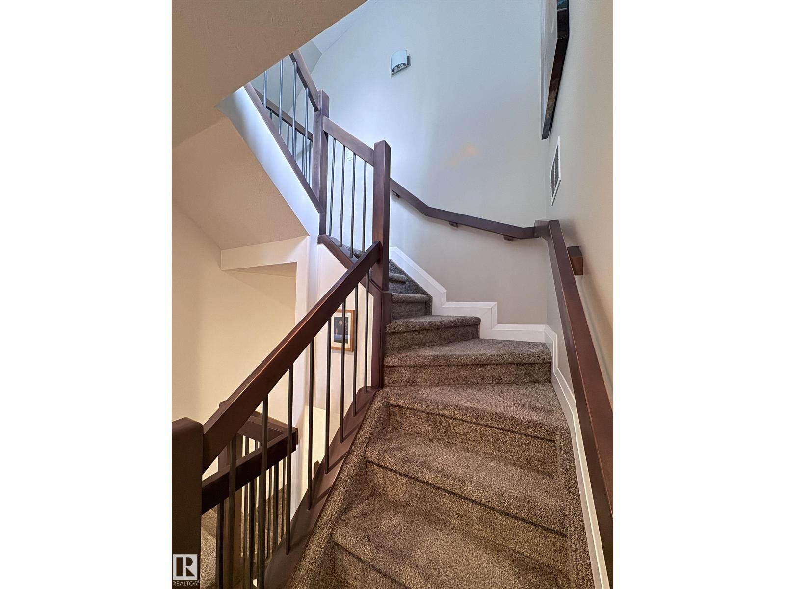 7004 97 ST NW - 30