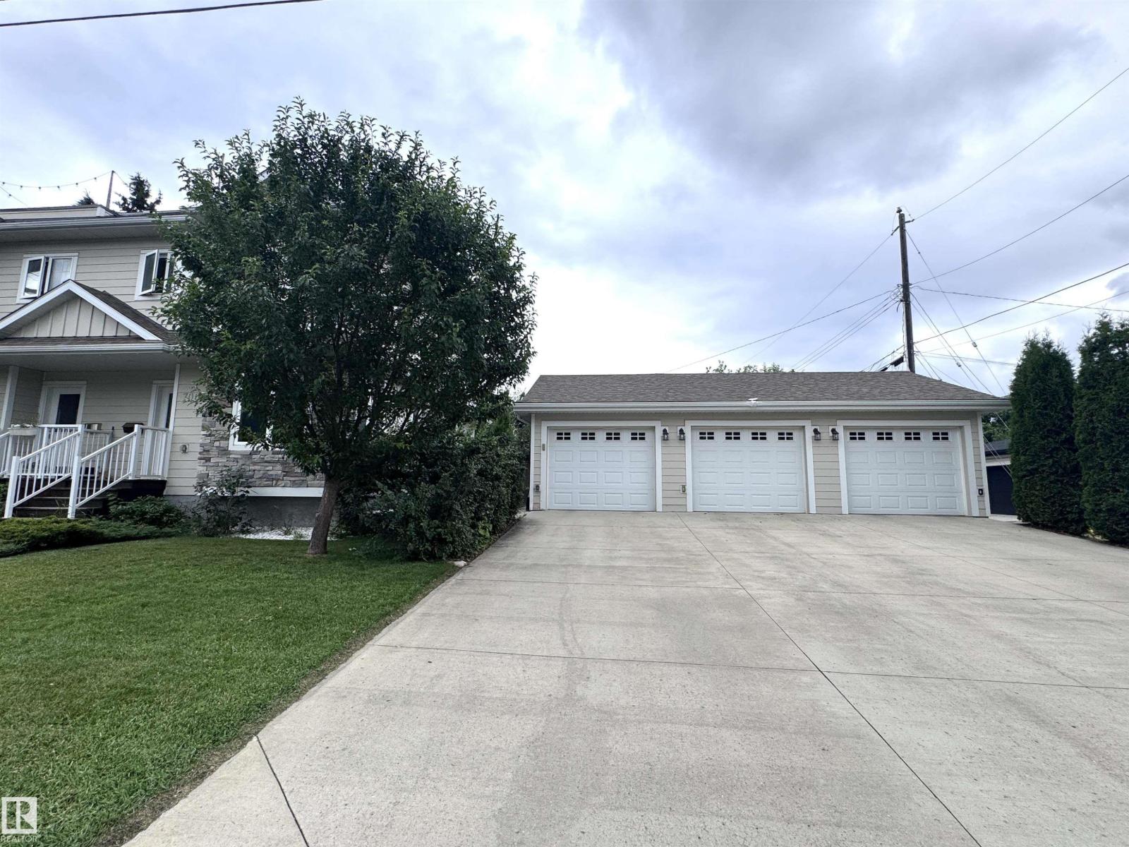 7004 97 ST NW - 54