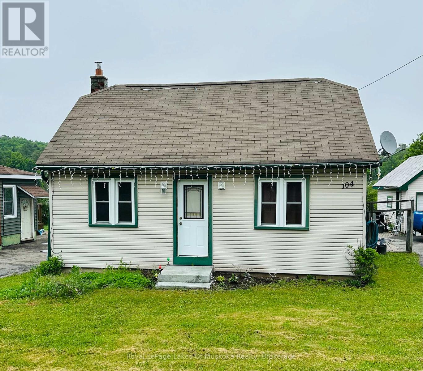 104 BRUNEL ROAD - 2