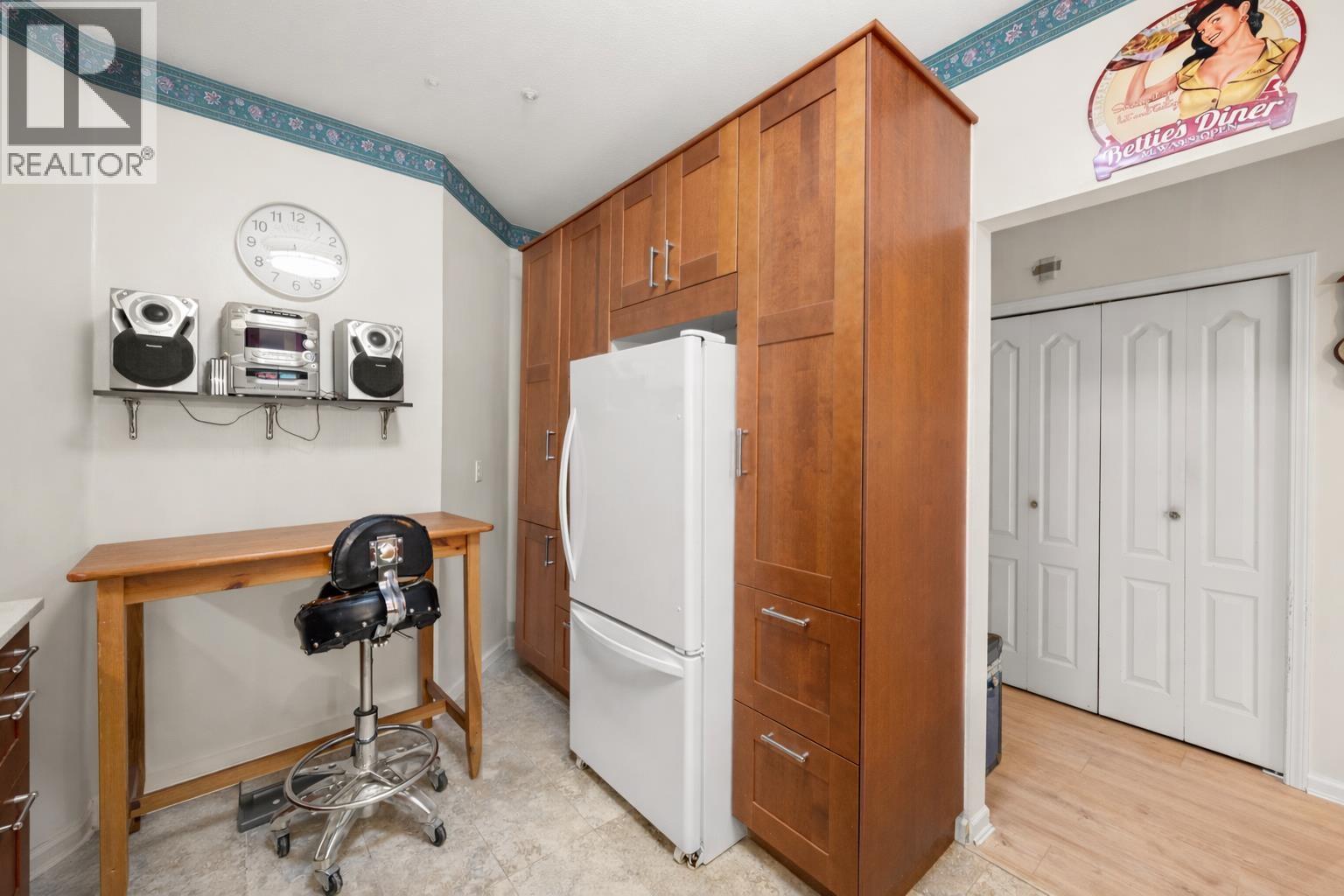 #108-4753 WEST RIVER Road, Delta