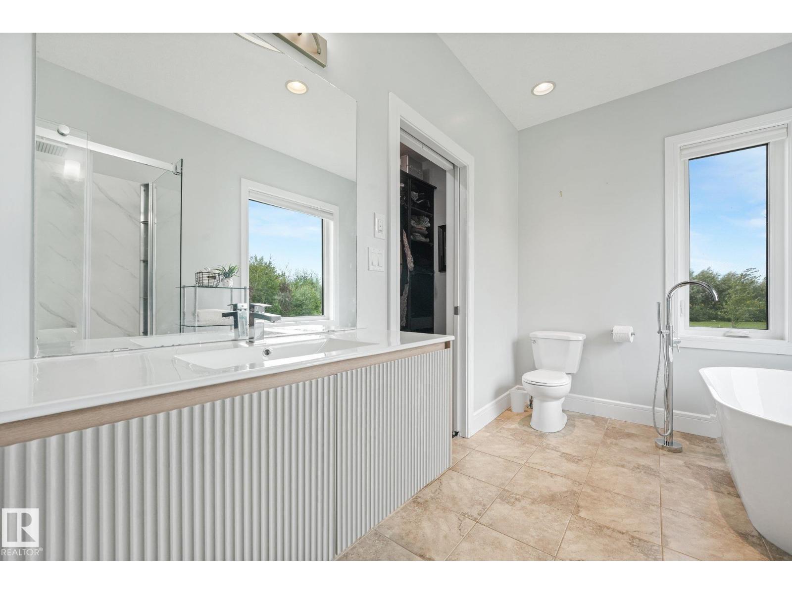 14224 Twp 524 - 49