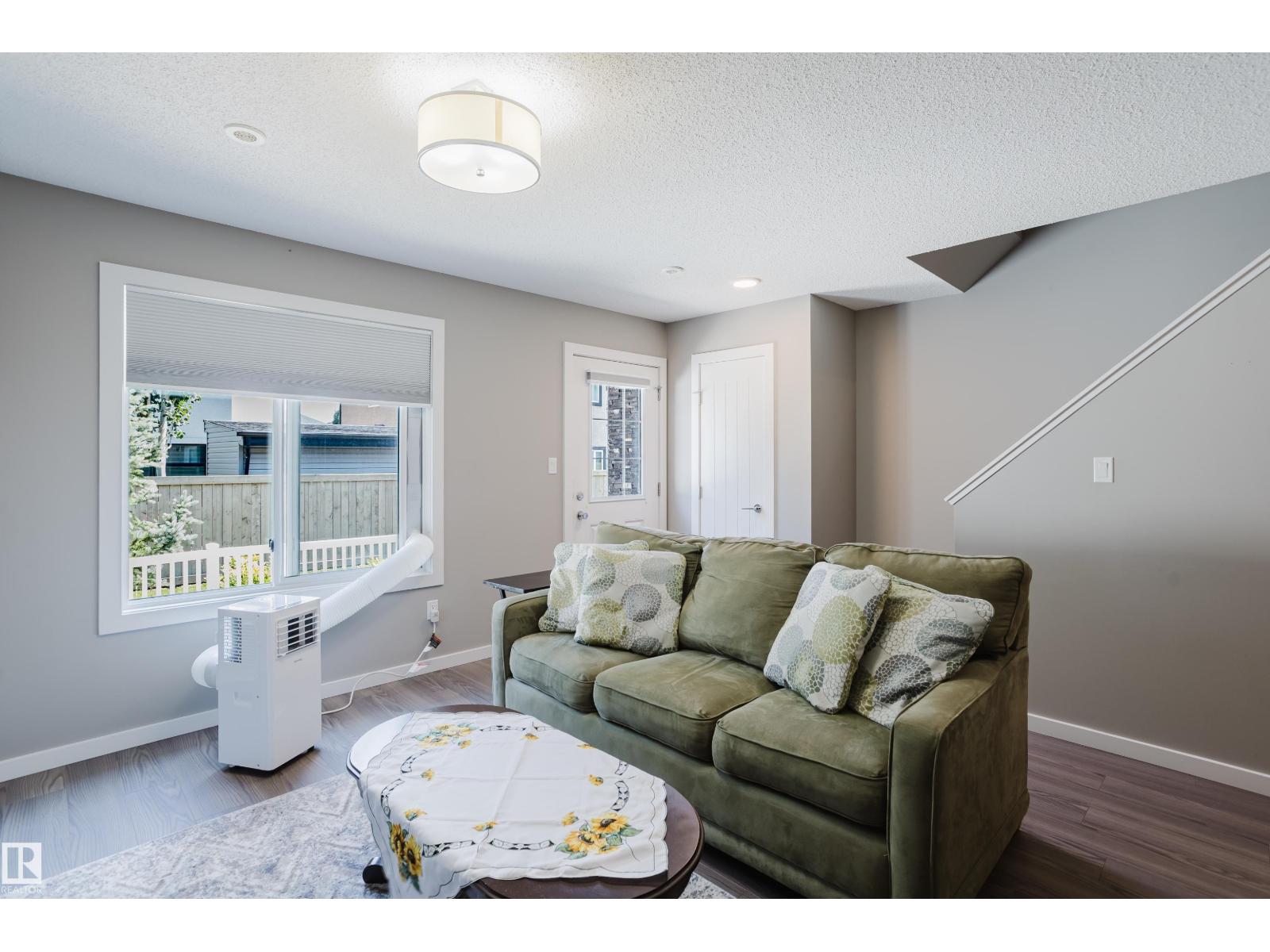 #28 2215 24 ST NW - 7