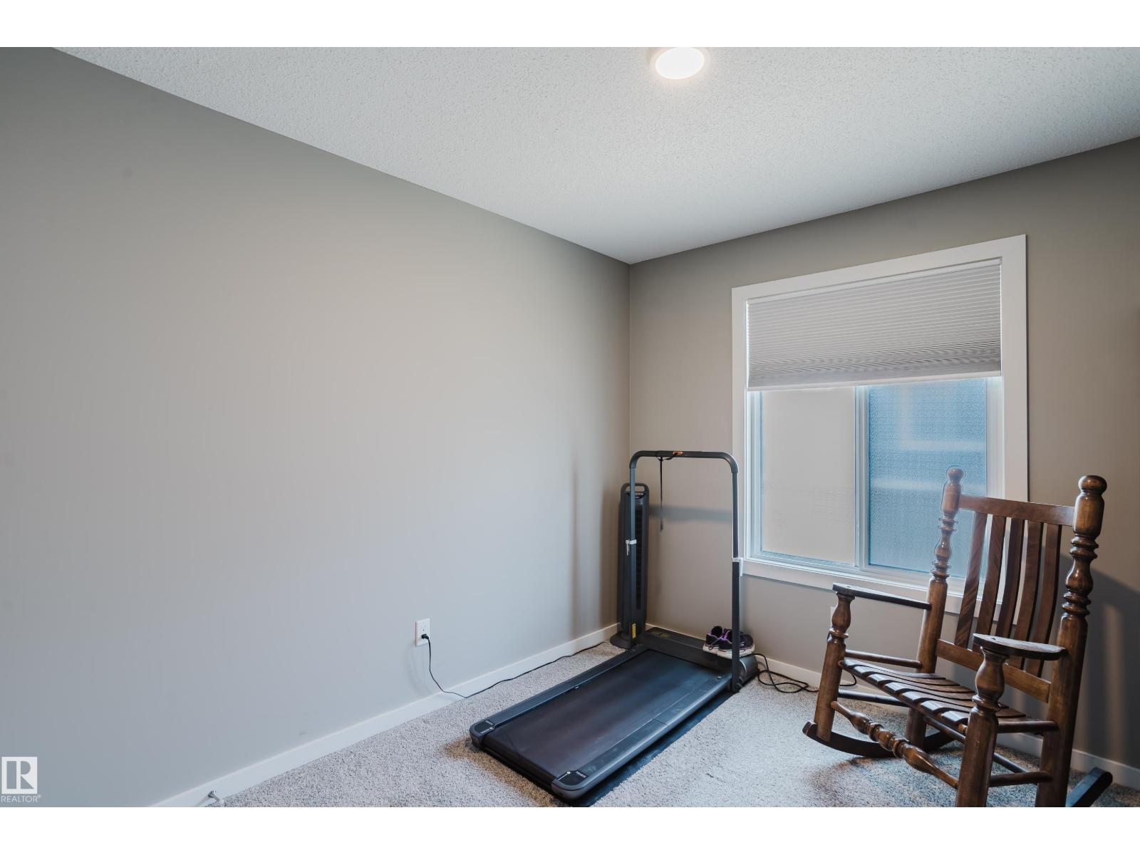 #28 2215 24 ST NW - 33