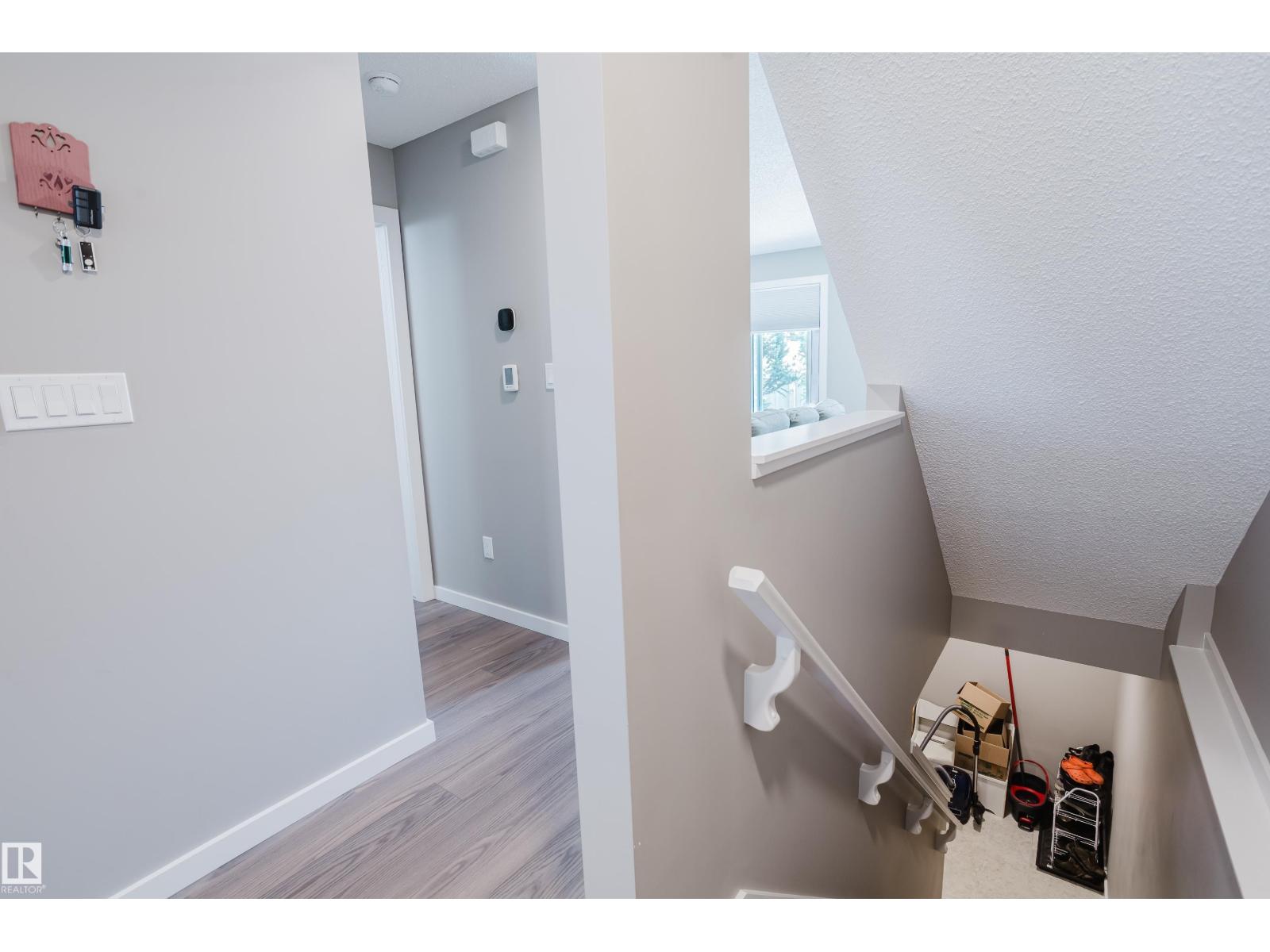 #28 2215 24 ST NW - 36