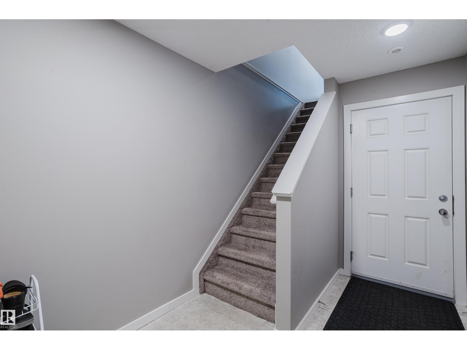 #28 2215 24 ST NW - 37