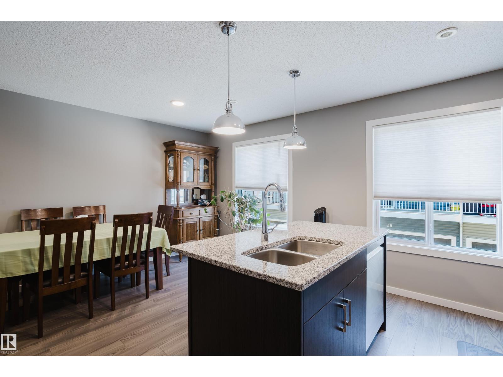 #28 2215 24 ST NW - 19