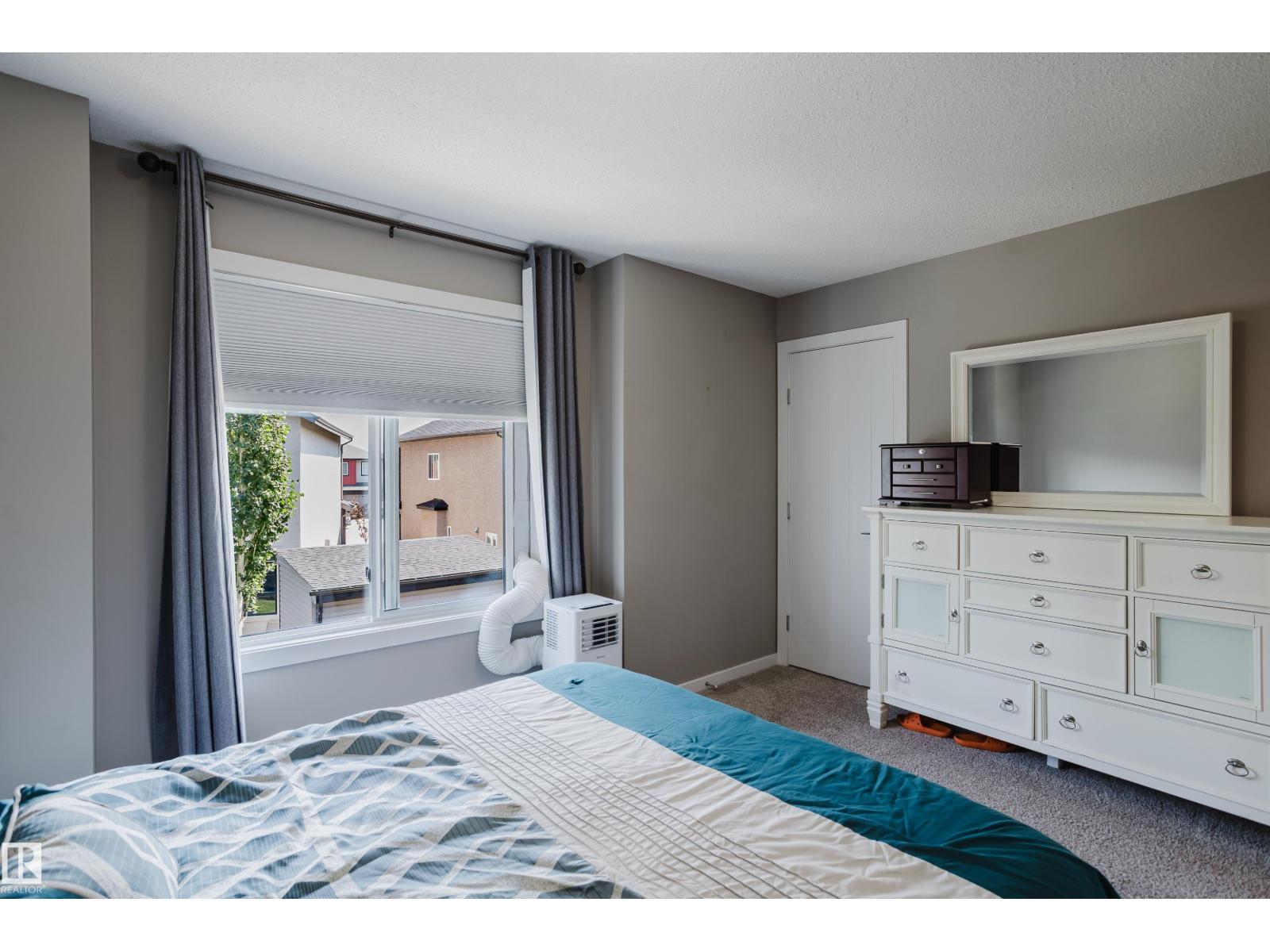 #28 2215 24 ST NW - 27