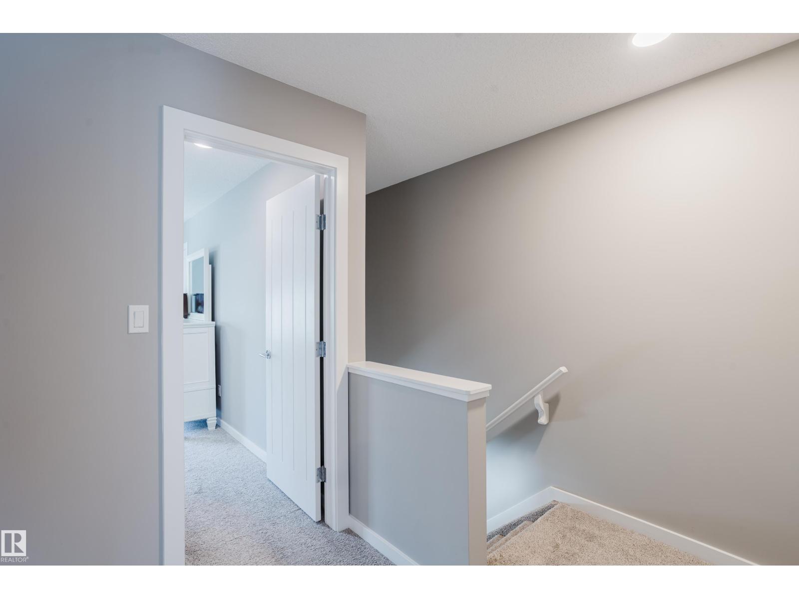 #28 2215 24 ST NW - 22