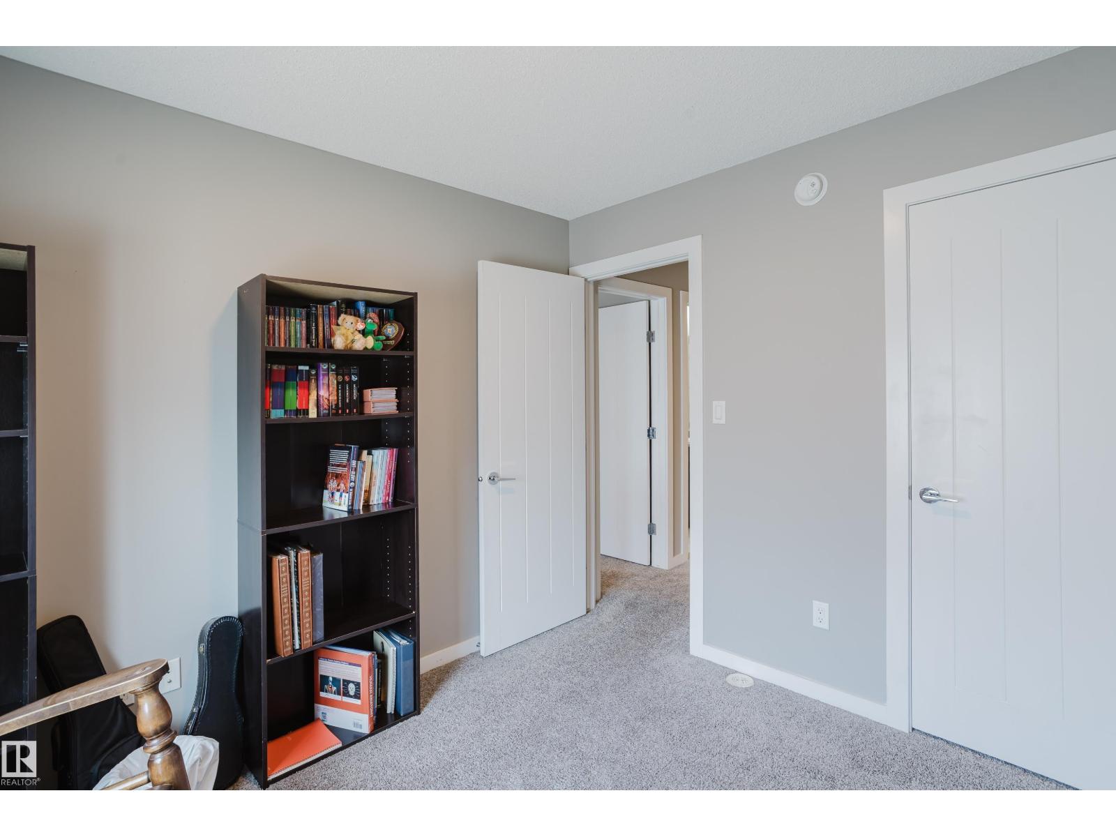 #28 2215 24 ST NW - 34