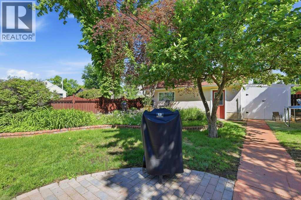 4714 48 Avenue - 29