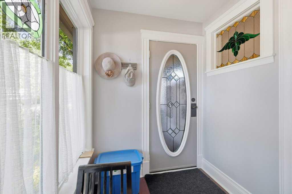 4714 48 Avenue - 5