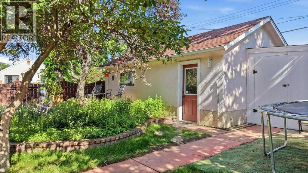 4714 48 Avenue - 27