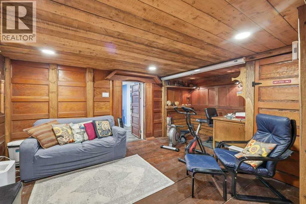 4714 48 Avenue - 23