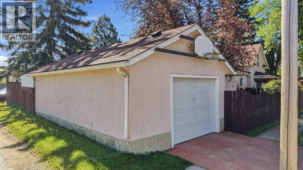 4714 48 Avenue - 26