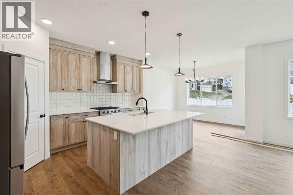 1030 Bayview Crescent SW - 10