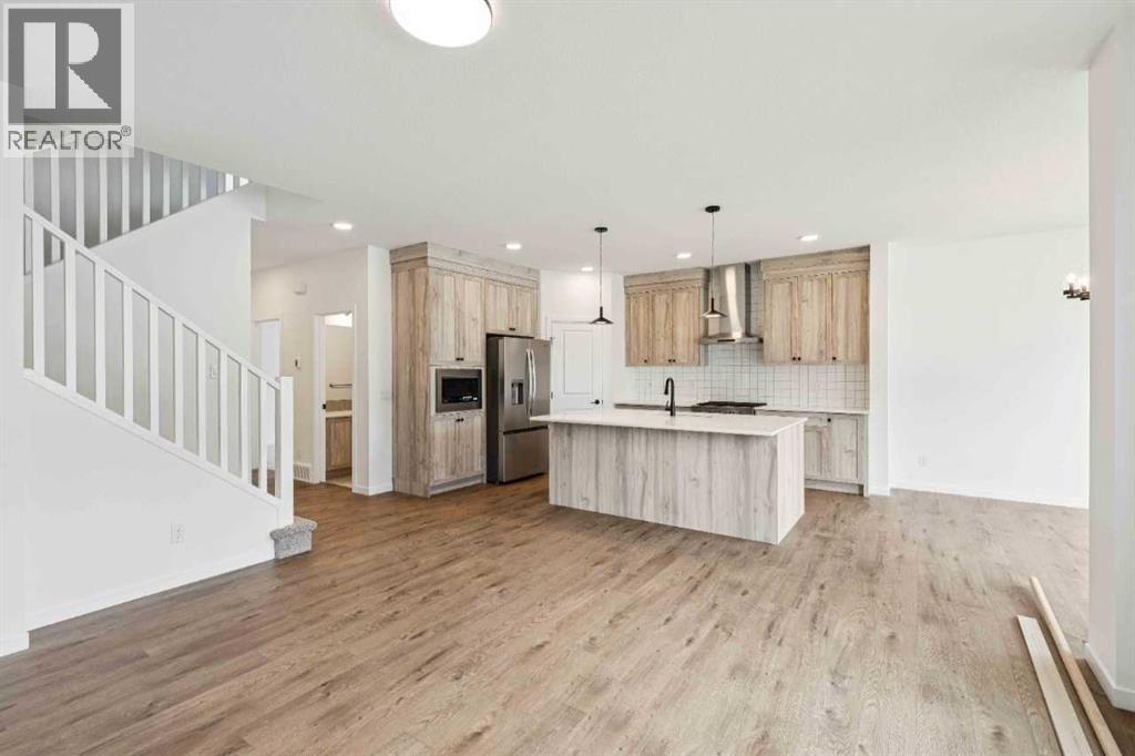 1030 Bayview Crescent SW - 12