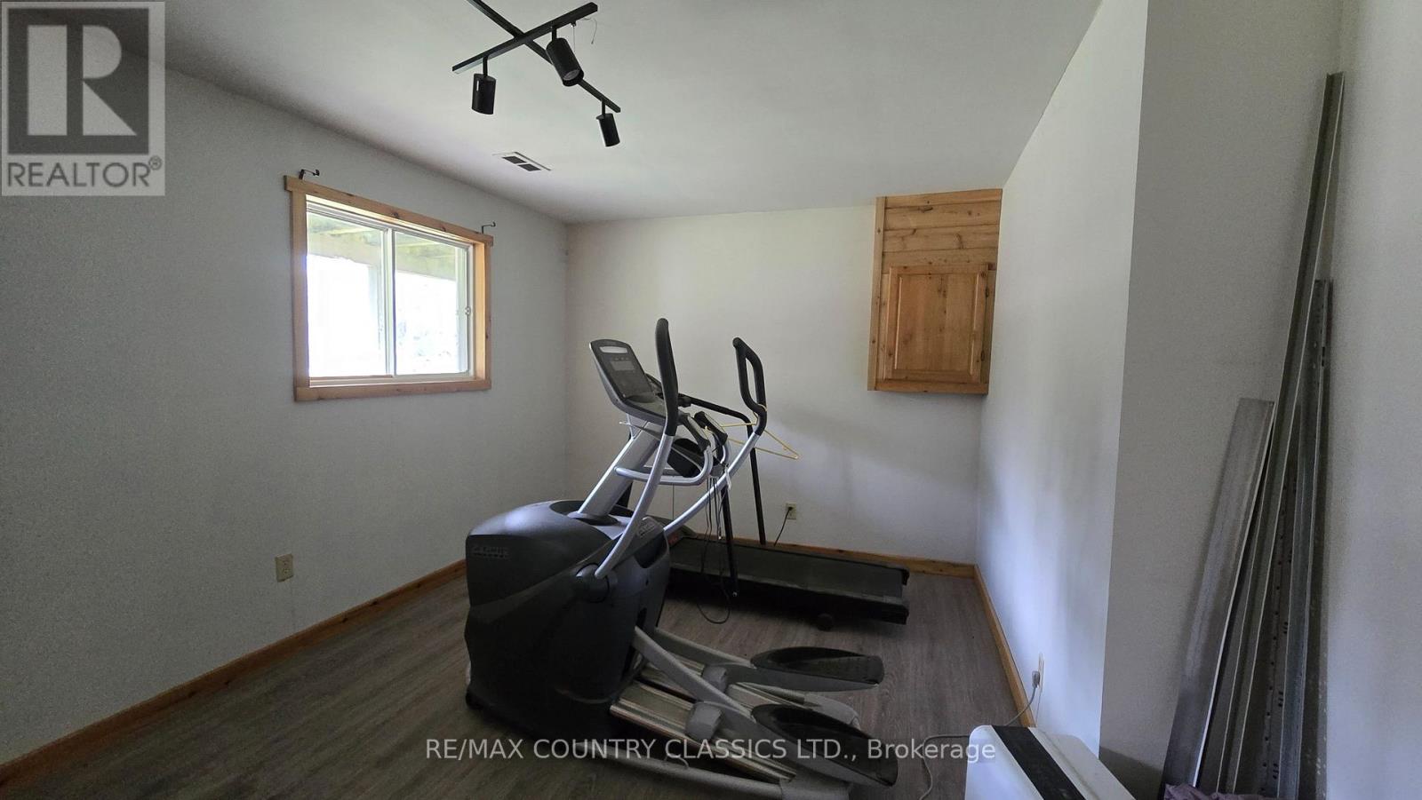 2445 OLD HASTINGS ROAD - 27