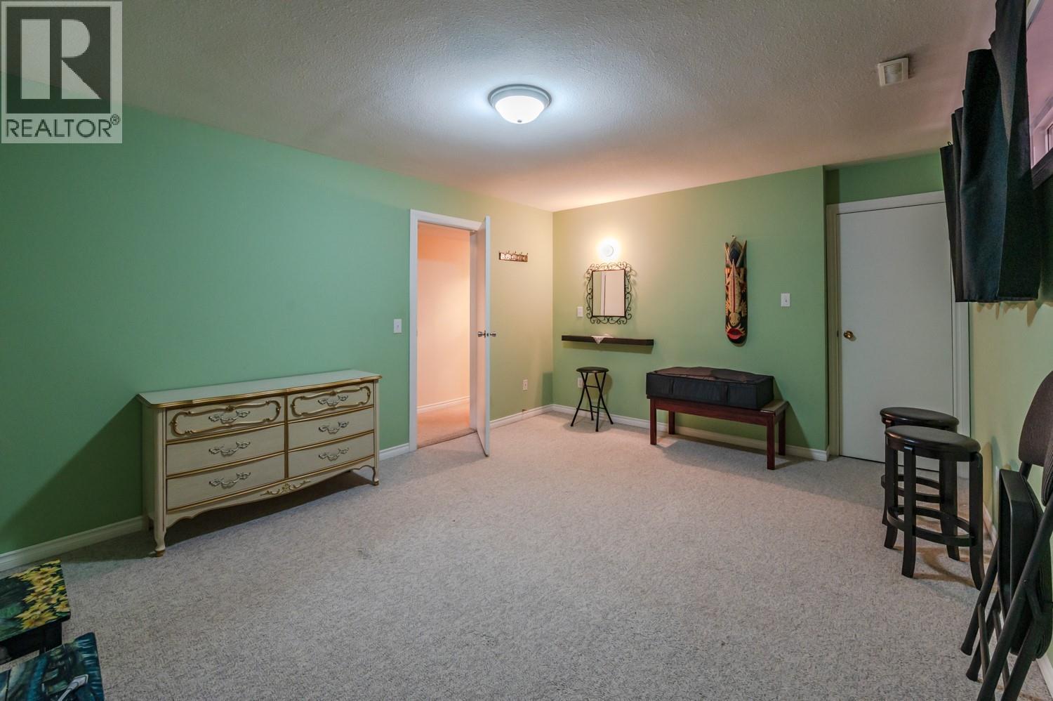7 Birch Court - 43