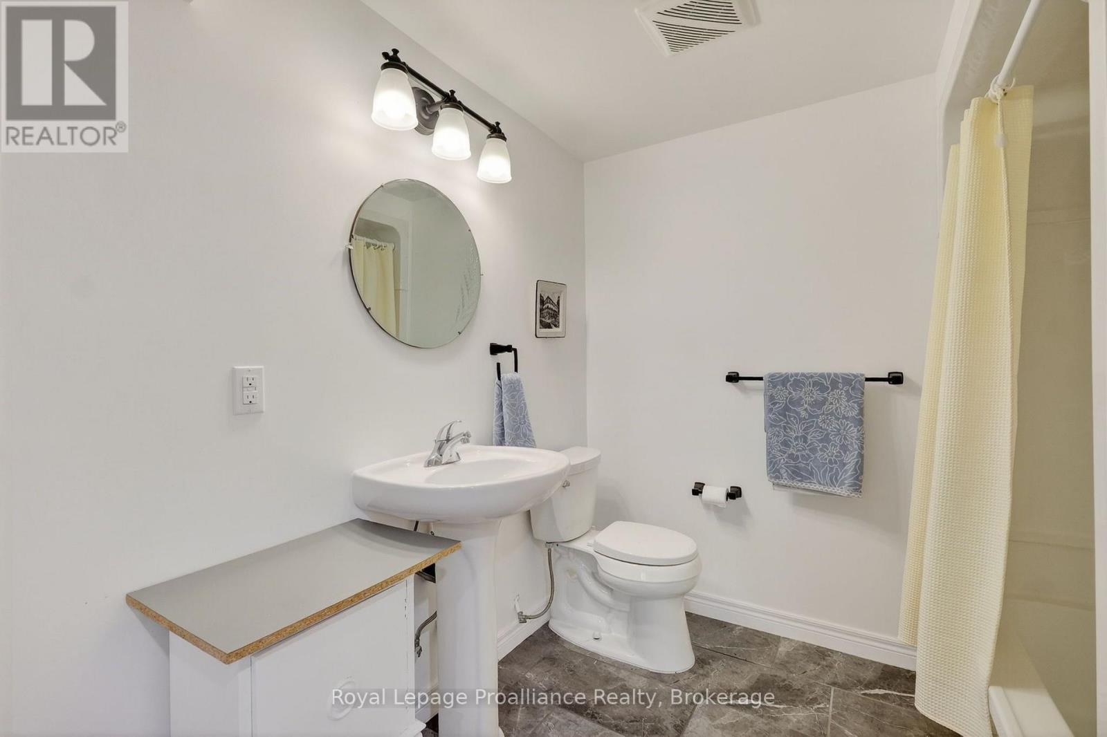 30 HEARTWOOD DRIVE - 35