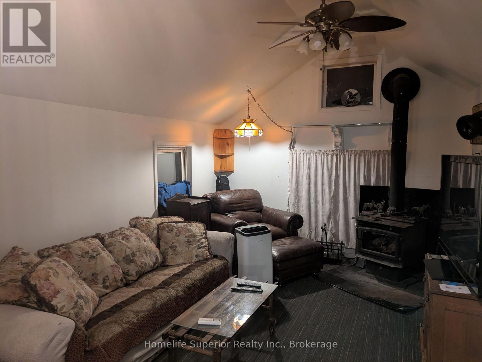 984 CLEVELAND ROAD - 3