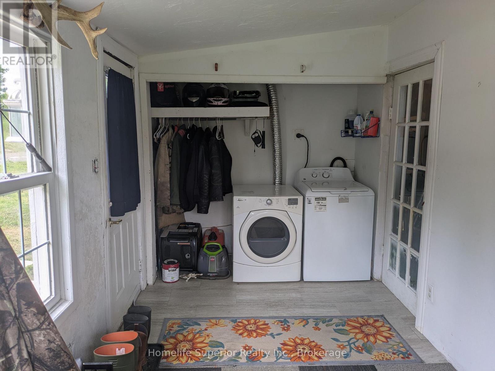 984 CLEVELAND ROAD - 10