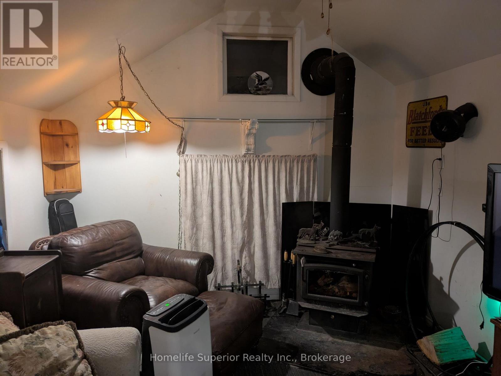984 CLEVELAND ROAD - 5