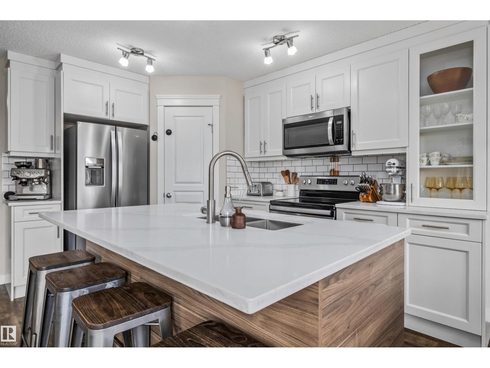 70 WOODBRIDGE LI - 11