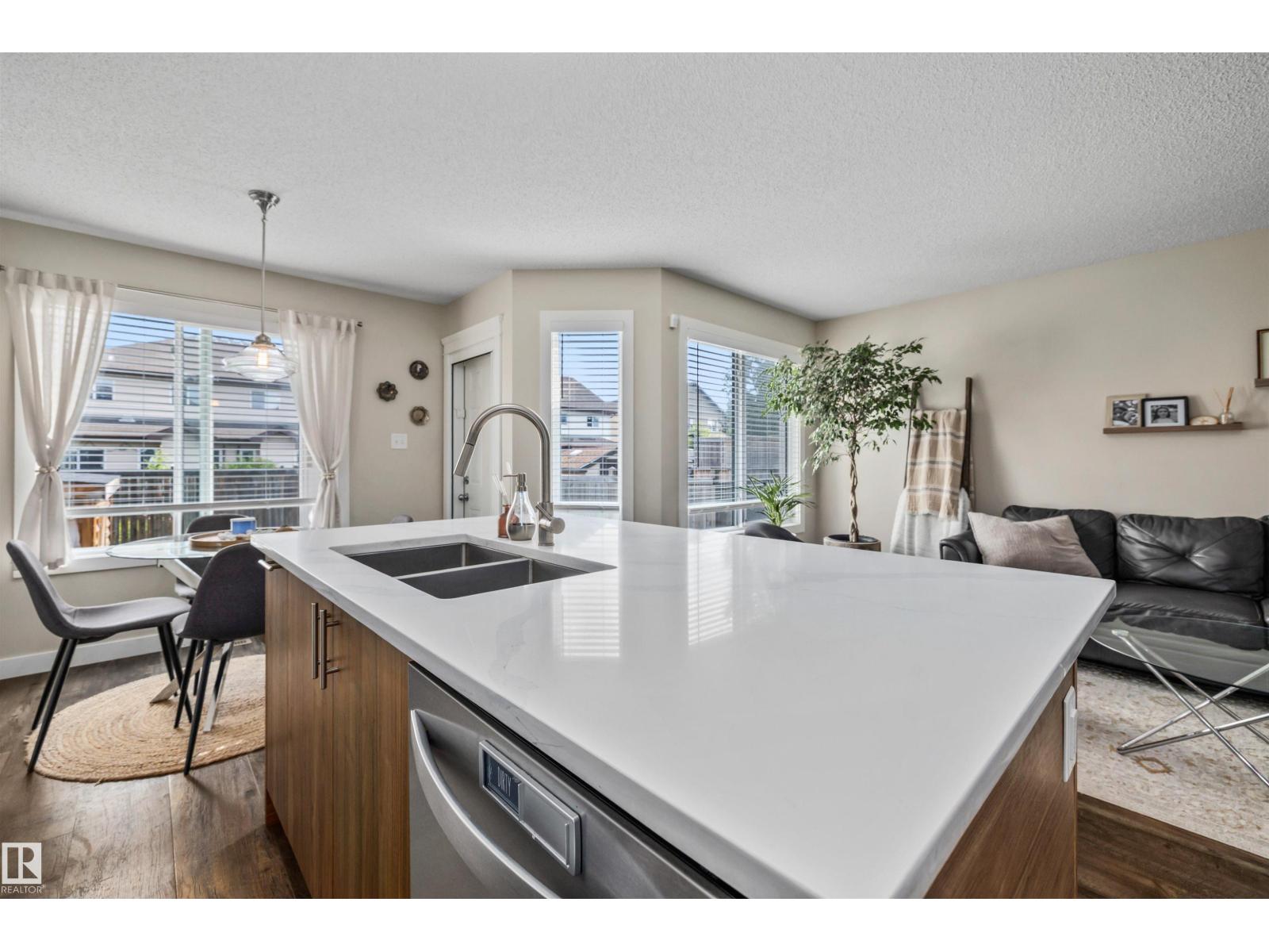 70 WOODBRIDGE LI - 13