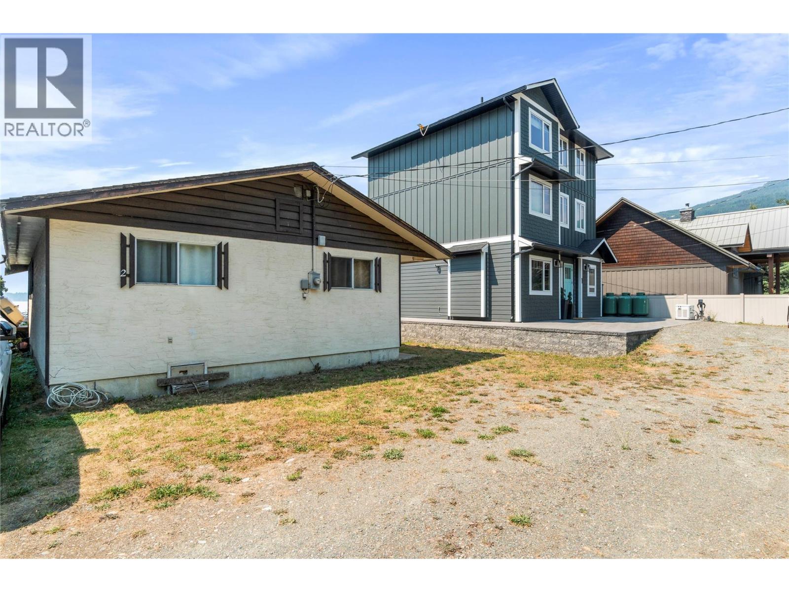 #2 6868 Squilax Anglemont Road - 10