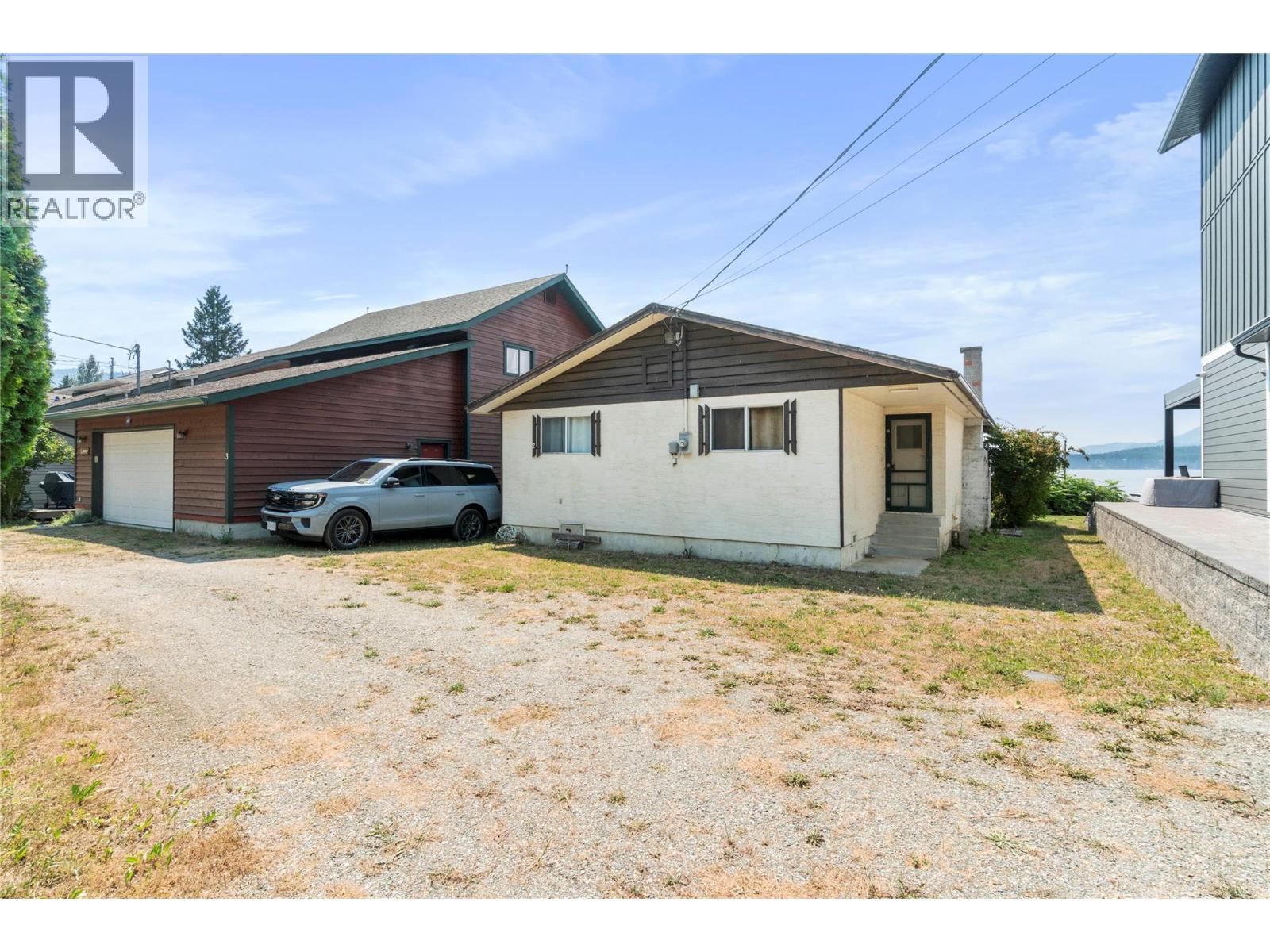 #2 6868 Squilax Anglemont Road - 11