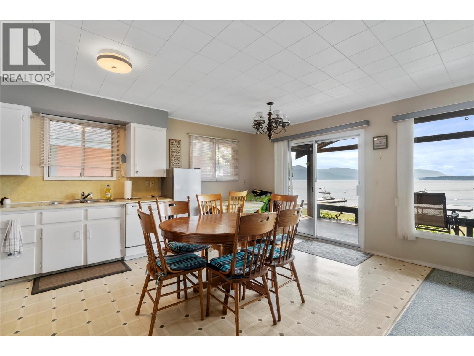 #2 6868 Squilax Anglemont Road - 25