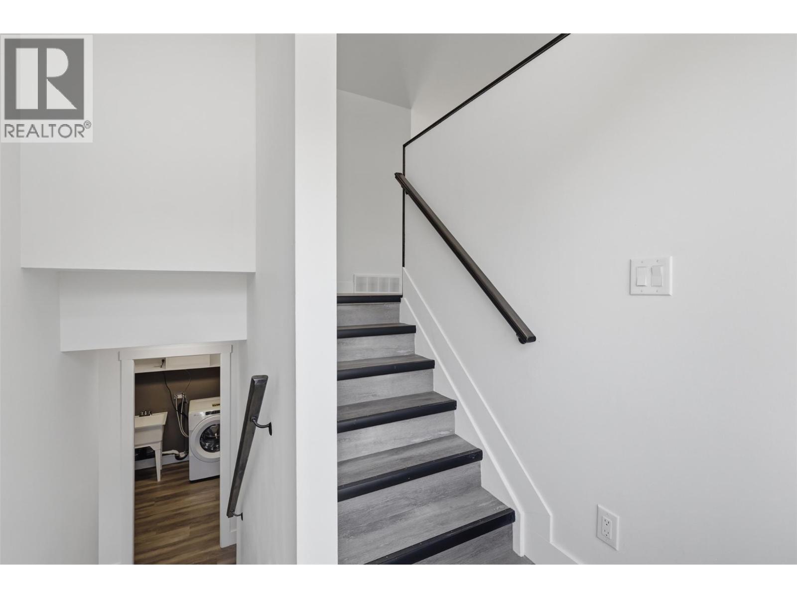 357 MACADAM Road - 5