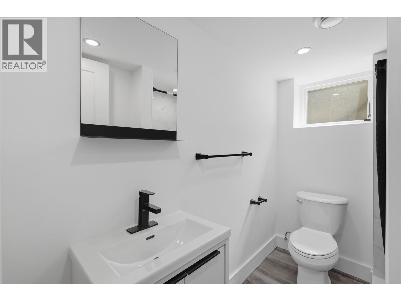 357 MACADAM Road - 39