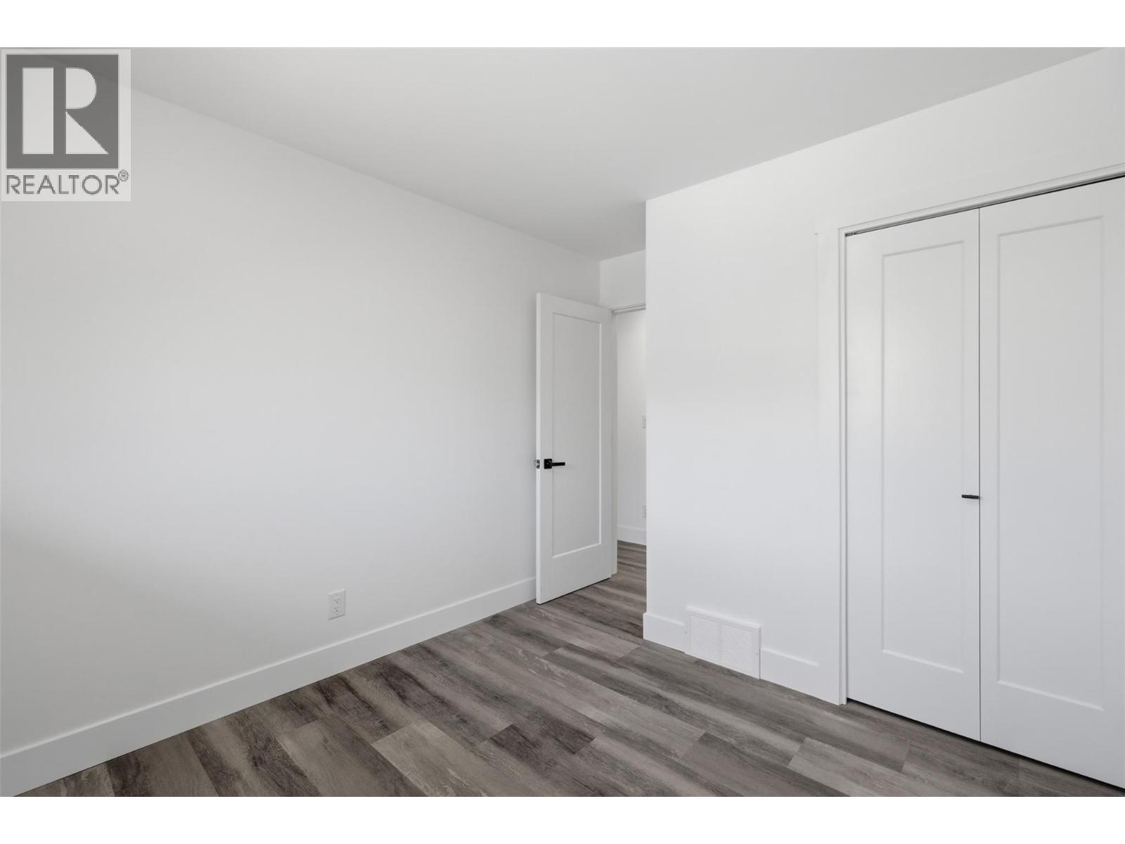 357 MACADAM Road - 25