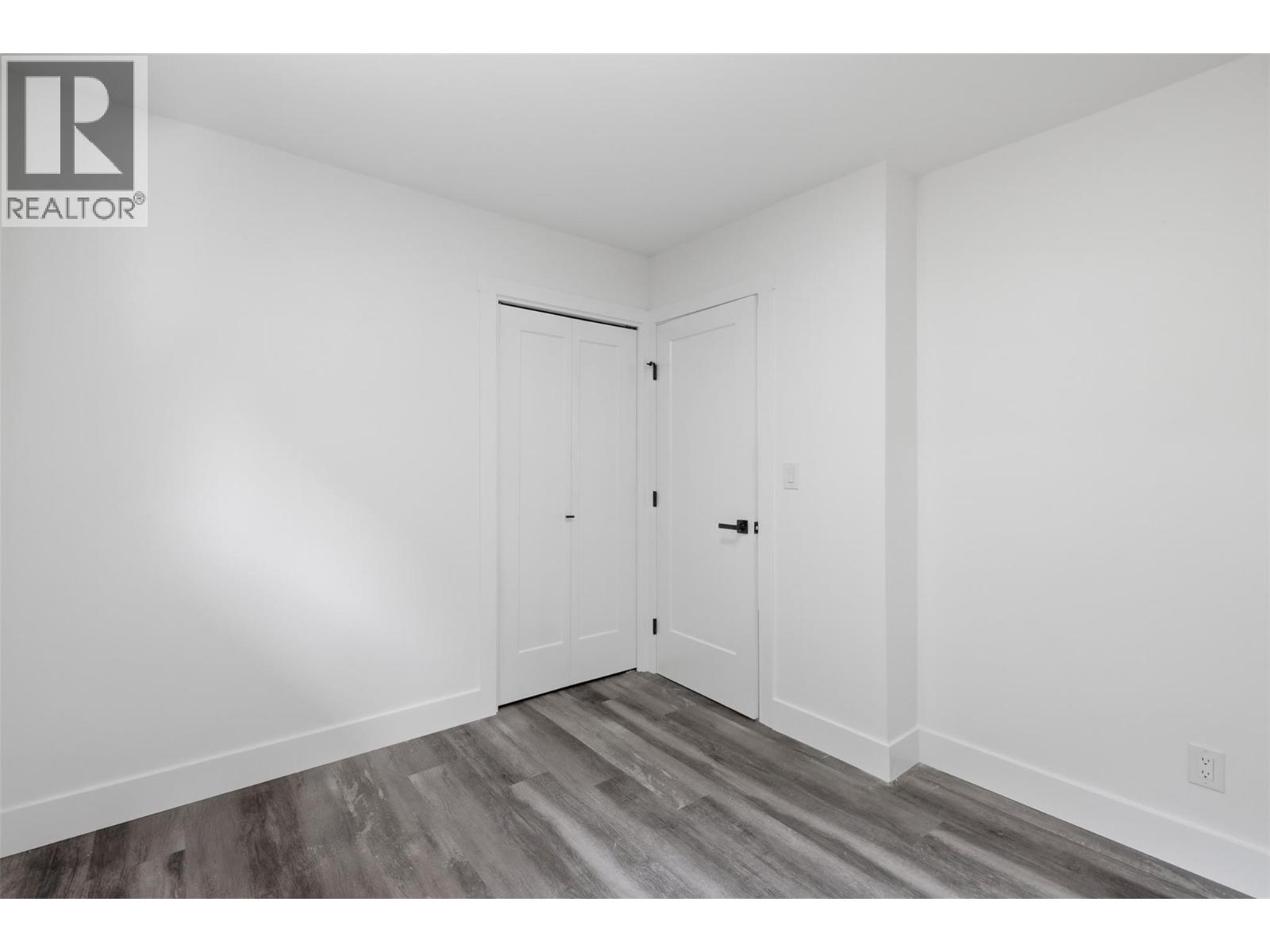 357 MACADAM Road - 27