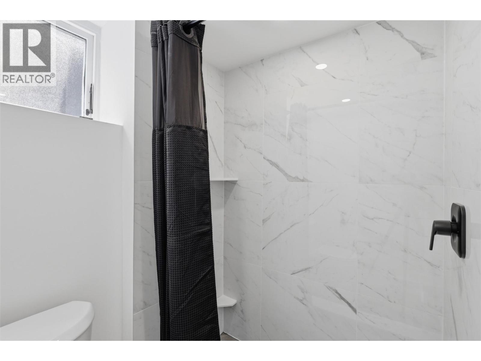 357 MACADAM Road - 40
