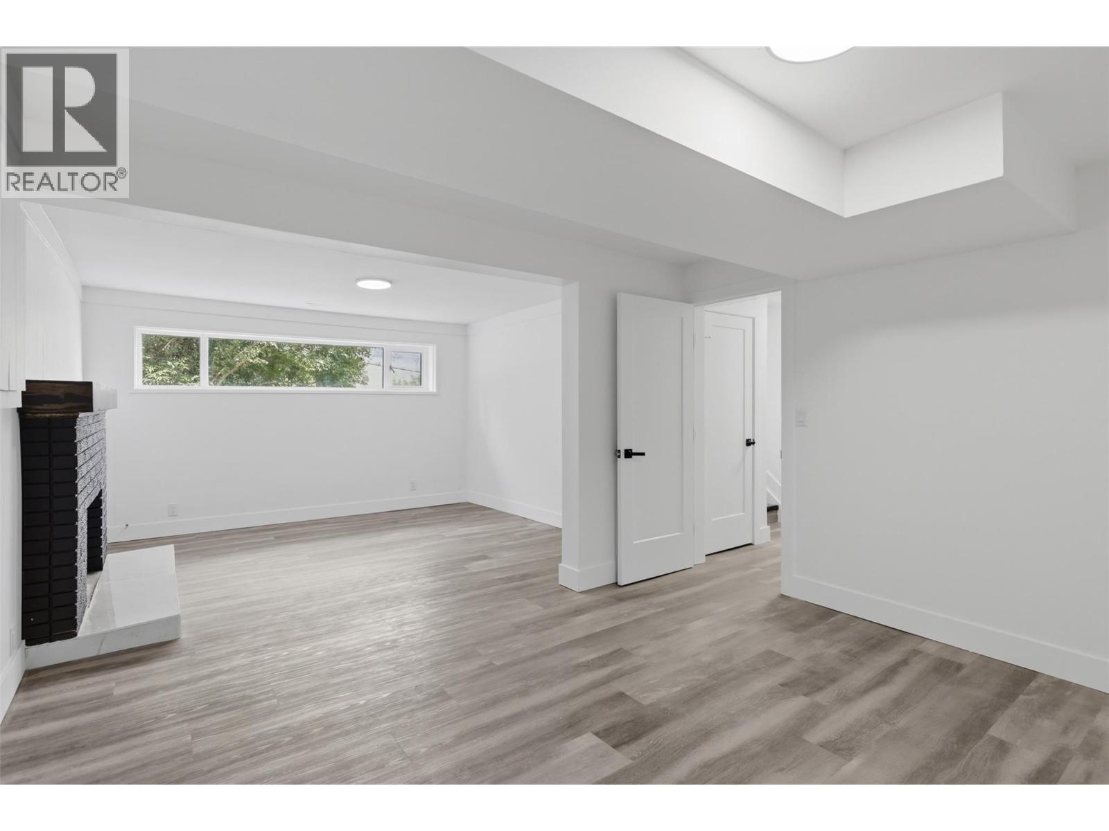 357 MACADAM Road - 33