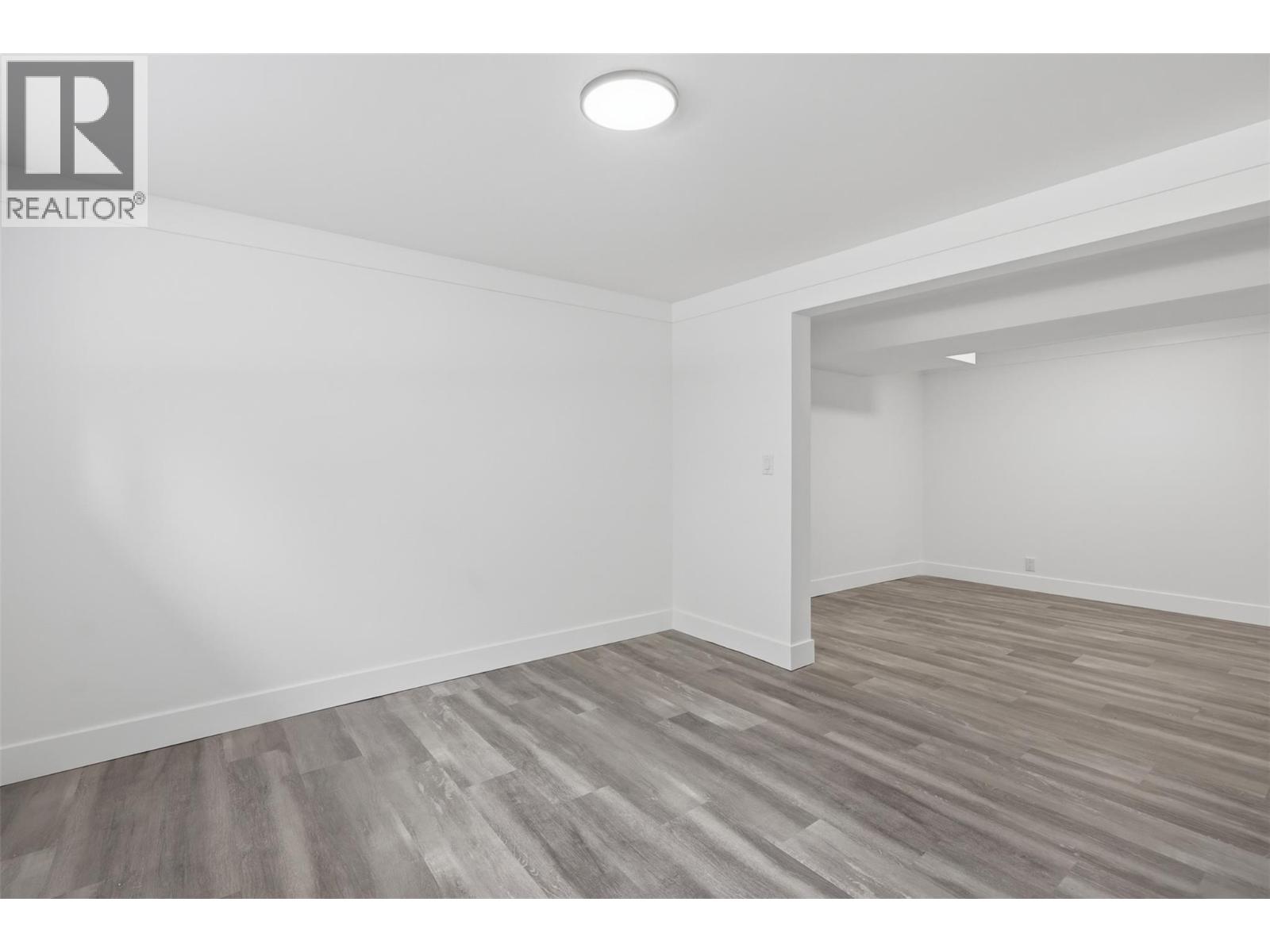 357 MACADAM Road - 36