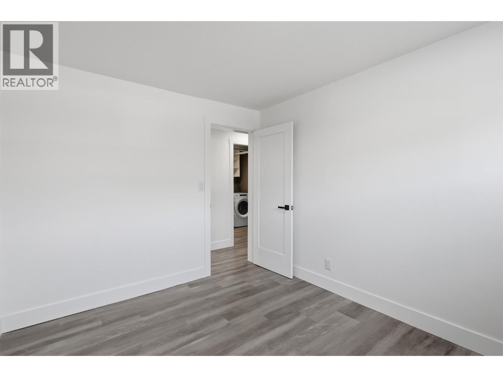 357 MACADAM Road - 38