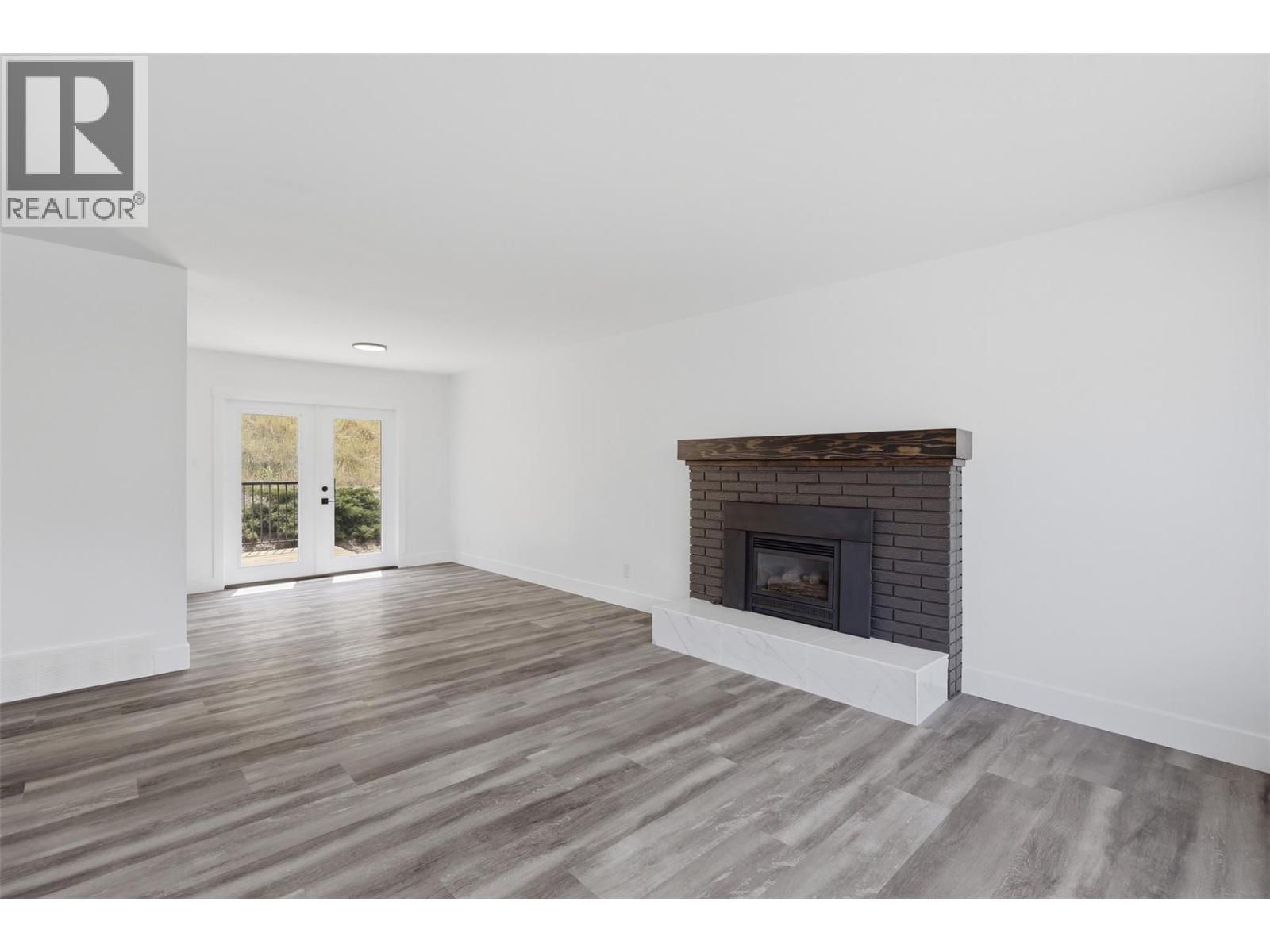 357 MACADAM Road - 11