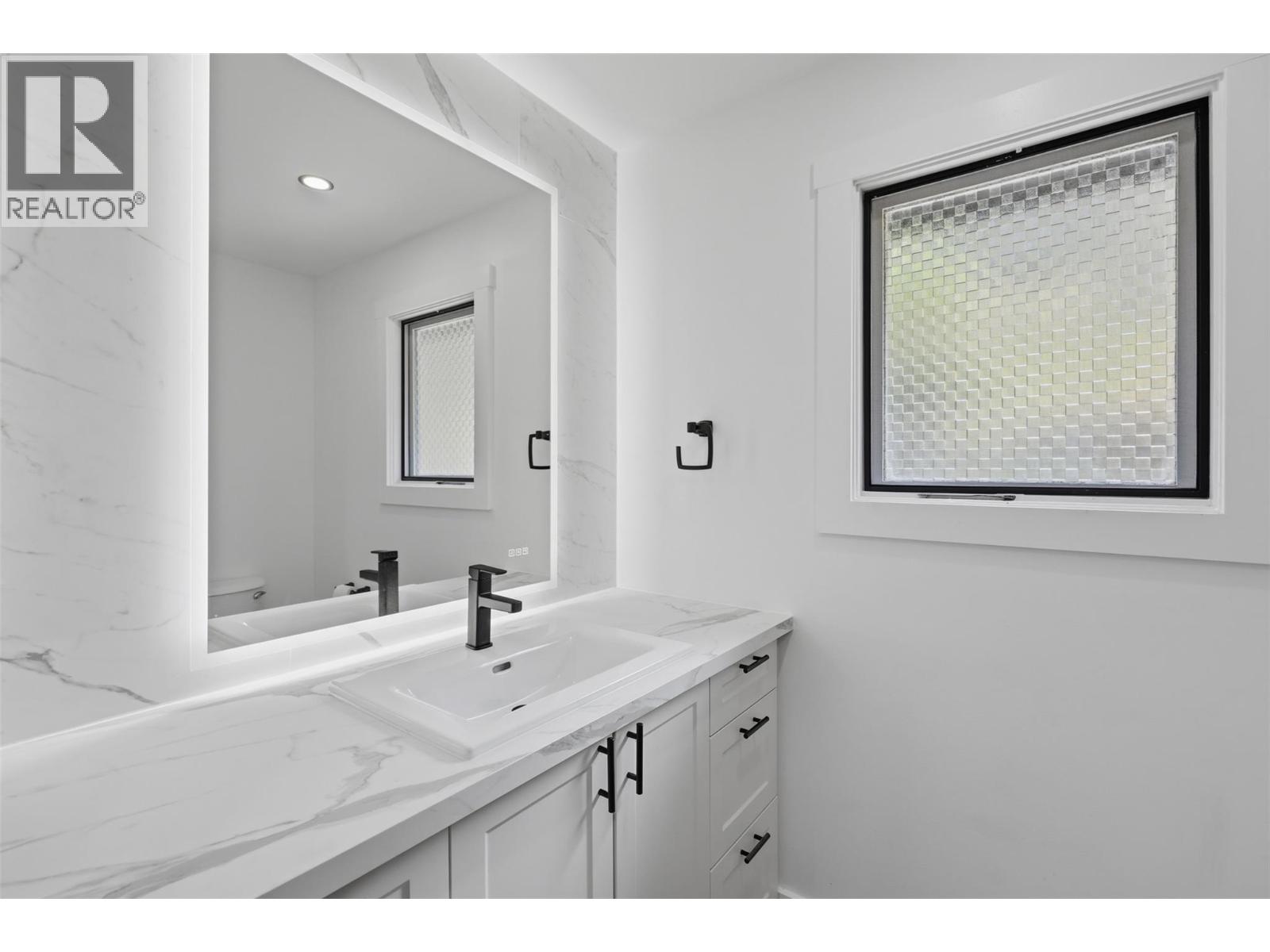 357 MACADAM Road - 28