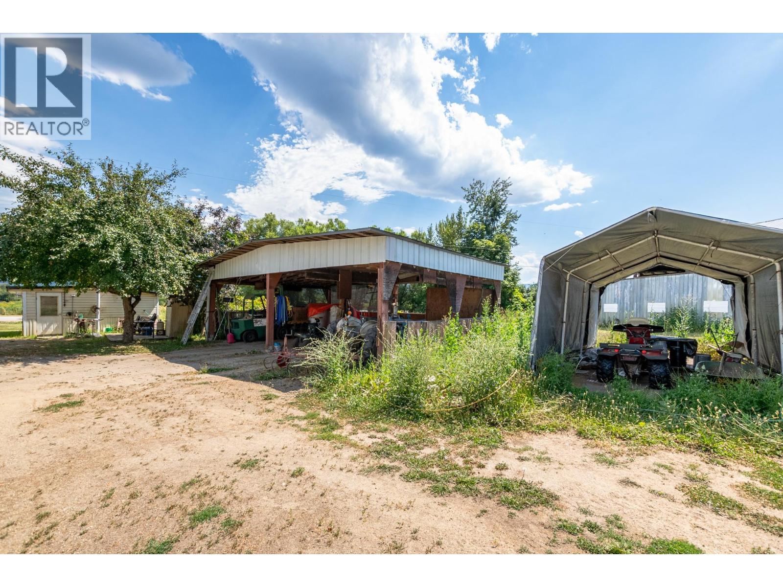 10 Old Sicamous Road - 40