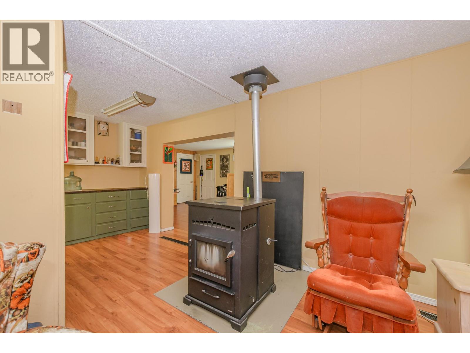 10 Old Sicamous Road - 12