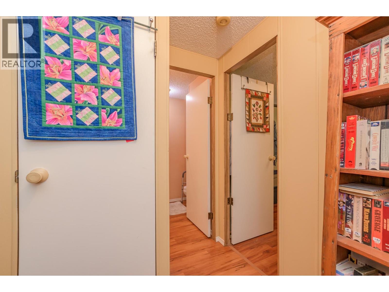 10 Old Sicamous Road - 28